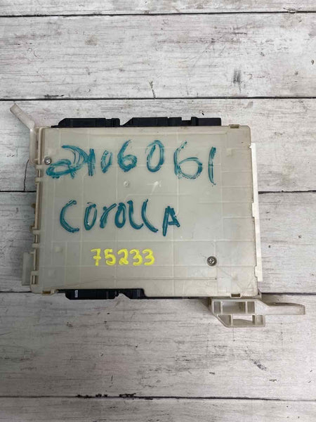 Toyota Corolla multi network 19 22 hatchback bcm junction 8922112J30 8273012N90