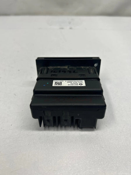 2019 JEEP CHEROKEE CENTER CONSOLE BACK USB PORT SOCKET HUB