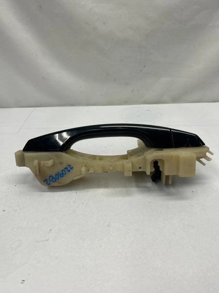 2017 TO 2020 HYUNDAI ELANTRA DOOR HANDLE OUTSIDE REAR RIGHT SIDE SEDAN OEM 82661G3010