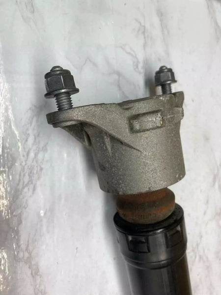 2014 15 16 17 18 19 MERCEDES CLA250 APOYO TRASERO DERECHO LADO DEL PASAJERO APOYO OEM 182043260598