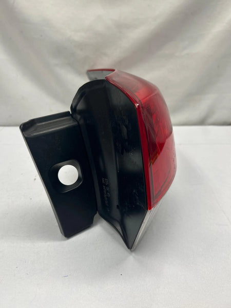 2017 2018 2019 TOYOTA HIGHLANDER TAIL LIGHT RIGHT SIDE QUARTER PANEL ASSY