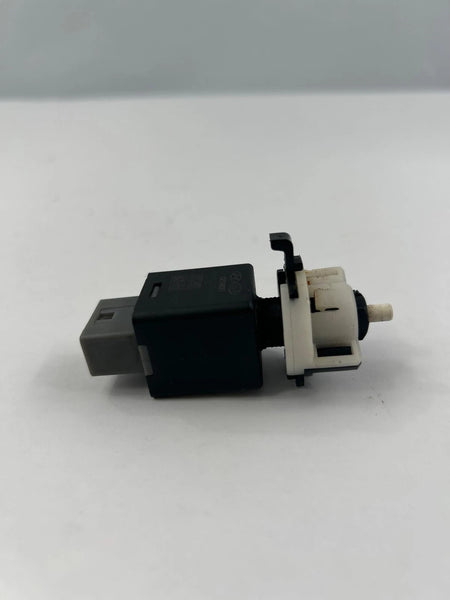 2018 KIA FORTE BRAKE PEDAL LIGHT SWITCH SENSOR ASSY OEM 9381335800