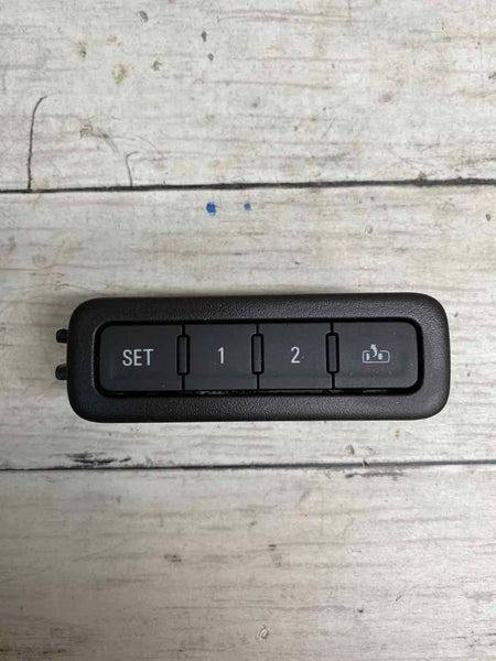 Conjunto de interruptor de memória de assento CHEVROLET EQUINOX 2020 OEM 23420850