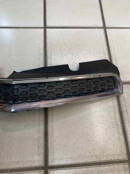 12 15 CHEVY EQUINOX LS FRONT UPPER GRILLE ASSY OEM 20882352