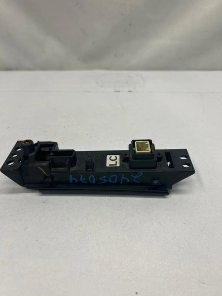 2019 TOYOTA CHR CENTER CONSOLE GEAR SHIFTER INDICATOR ASSY