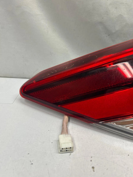 2017 2018 2019 TOYOTA HIGHLANDER TAIL LIGHT QUARTER PANEL MOUNTED LEFT SIDE ASSY