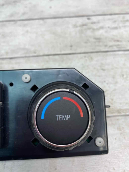 Chevrolet Silverado climate control 19 to 23 hvac ac heater panel OEM 84963881
