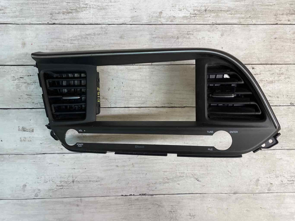 HYUNDAI ELANTRA 15 TABLERO CENTRAL DELANTERO CALEFACCIÓN REJILLA DE VENTILACIÓN DE AIRE BISEL 97410F3500
