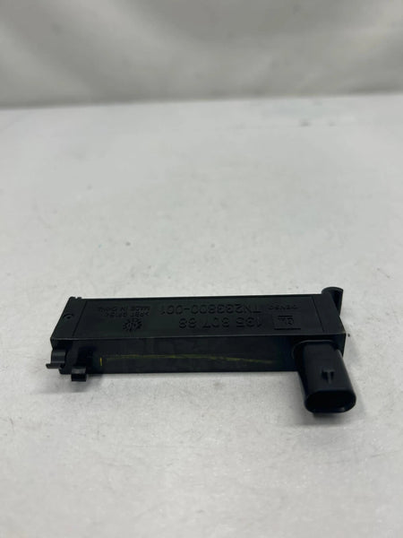 2020 CHEVROLET BLAZER KEYLESS ENTRY ANTENNA RECEIVER UNIT OEM 13580788