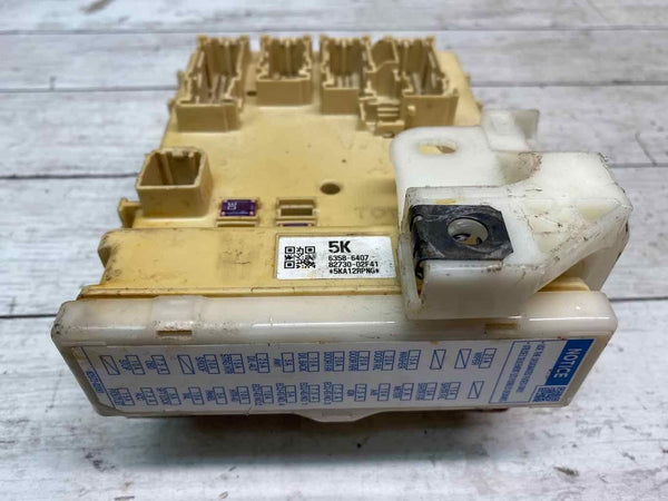 17 19 TOYOTA COROLLA BCM MULTI NETWORK 8922102550 WITH JUNCTION 8273002F41 OEM