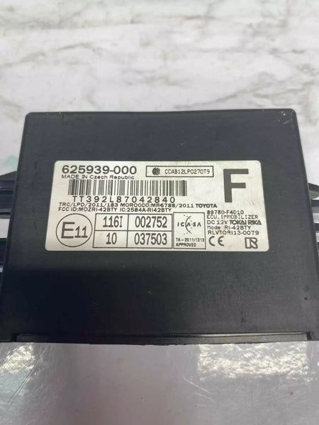 Módulo receptor de bloqueo antirrobo con llave transpondedora Toyota CHR 17-18 OEM 89780F4010