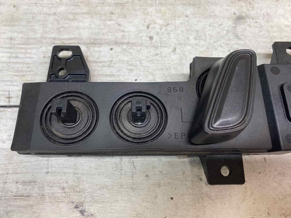 Interruptor de asiento delantero izquierdo para Toyota Highlander 2020, lado del conductor, OEM