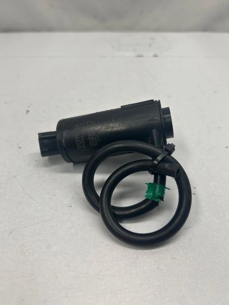 20 25 TOYOTA COROLLA WASHER BOTTLE PUMP ONLY SEDAN US MARKET ASSY OEM 8533033070