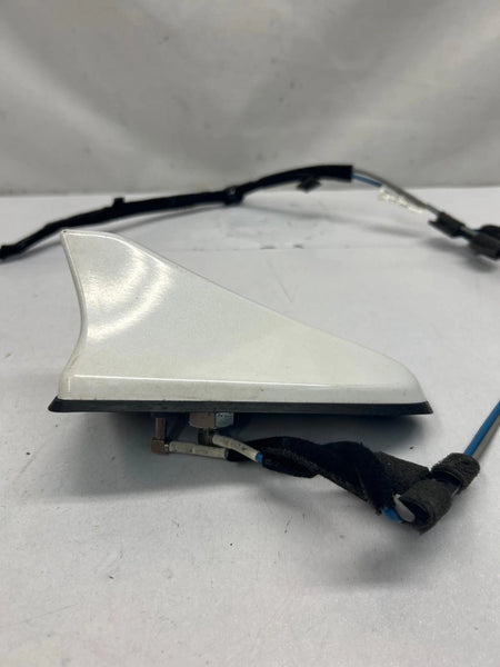 2016 2019 KIA OPTIMA RADIO ANTENNA FM ROOF SHARK FIN ASSY SWP SNOW WHITE
