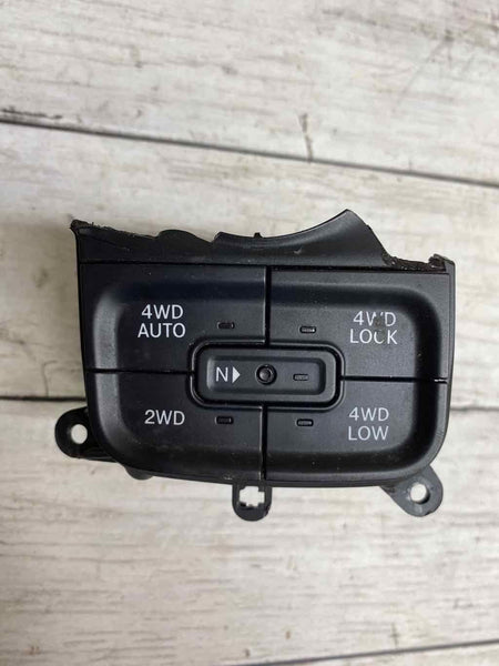 19 DODGE RAM 1500 PICKUP ELECTRONIC 4X4 SWITCH OEM COVER BROKEN MUST BE REPLACED