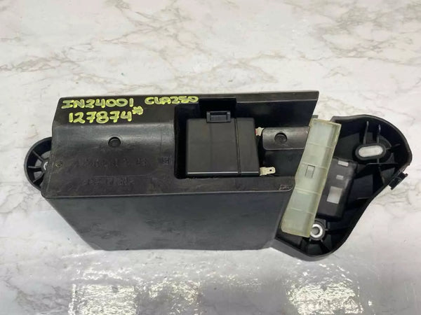 MERCEDES CLA250 2018 - SOPORTE DE BANDEJA DE BATERÍA DELANTERO, CONJUNTO OEM 2465402403