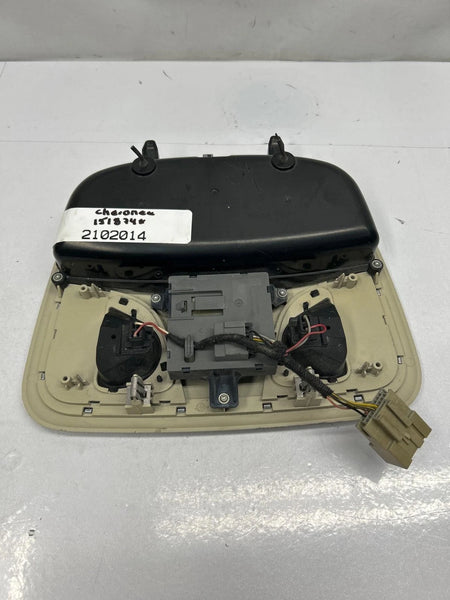 2014 TO 2018 JEEP CHEROKEE OVERHEAD CONSOLE DOOM LIGHT ASSEMBLY OEM 1WG411DAAI