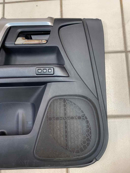 15 20 TOYOTA 4RUNNER PANEL DE MOLDURA DE PUERTA DELANTERA IZQUIERDA DE CUERO NEGRO OEM 6762035D00C0