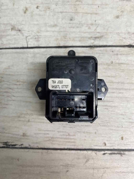 Interruptor del retrovisor de la puerta delantera izquierda del Honda Pilot 2021 OEM T6AJ010