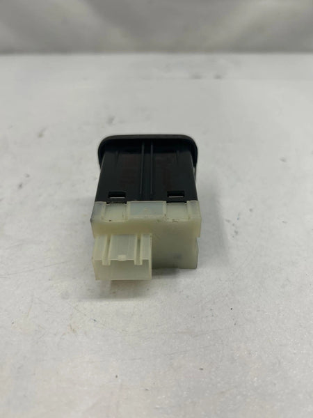 2019 CHEVROLET EQUINOX CENTER CONSOLE DUAL PORT USB CHARGER ASSEMBLY