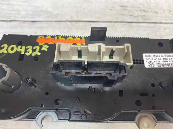 Volkswagen Jetta climate control 15 18 sedan hvac ac temp OEM 1K0820047JM