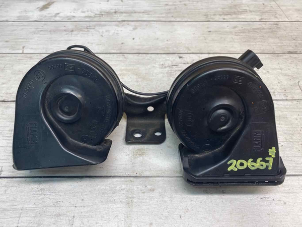 LAND ROVER LR2 2014-2015 BOCINA DOBLE NOTA OEM LR040705