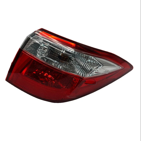 2014 TO 2016 TOYOTA COROLLA TAIL LIGHT RIGHT SIDE QUARTER PANEL ASSY OEM 8155002750