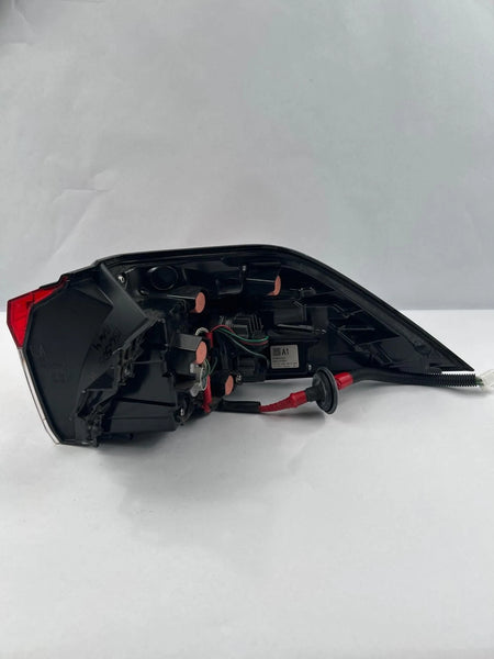 2019 TO 2025 TOYOTA RAV-4 TAIL LIGHT QUARTER PANEL LEFT SIDE ASSY OEM 8156142220