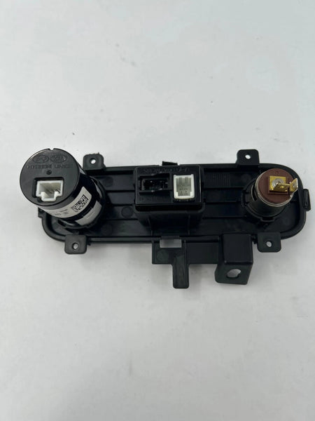 2020 HYUNDAI SONATA CENTER CONSOLE POWER OUTLET PORT CHARGER COMPLETE 96125L1000