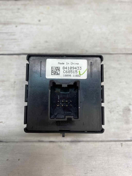 Interruptor de controle de freio de reboque Chevy Silverado 2018 pick up 1500 OEM 84109433