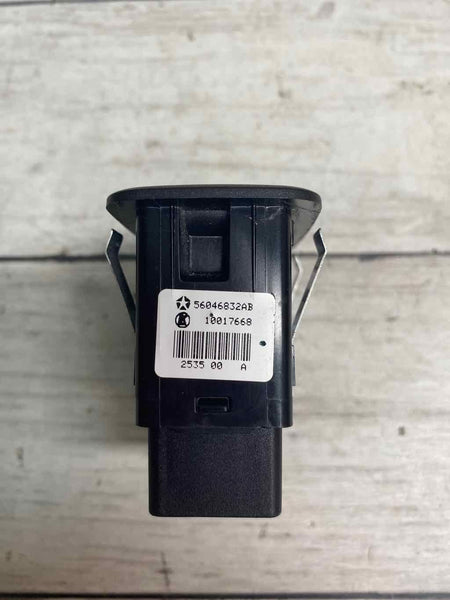 Interruptor de janela Dodge Ram 16 a 22 traseiro direito ou esquerdo 1500 pickup OEM 56046832AB