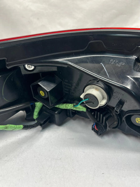 2018 TO 2024 TOYOTA CAMRY TAIL LIGHT RIGHT SIDE QUARTER PANEL INCANDESCENT 8155006720