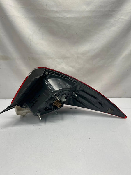 2014 2016 TOYOTA COROLLA TAIL LIGHT QUARTER PANEL LEFT SIDE ASSY OEM 8156002750