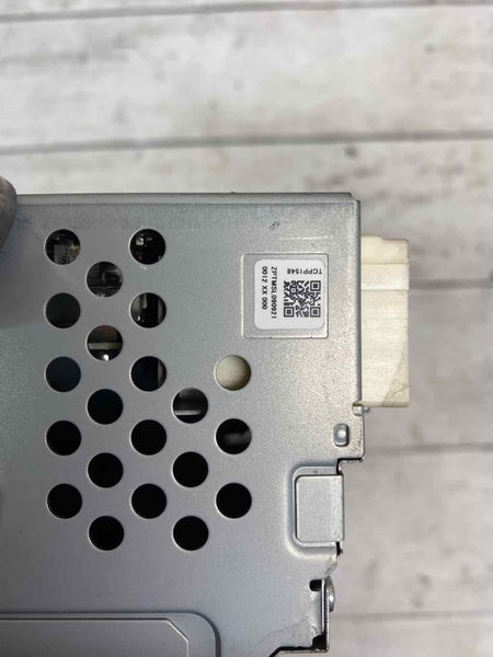 Conjunto de pantalla y receptor de radio AM/FM para Toyota Corolla Sedán 2020 (OEM 8614002640)