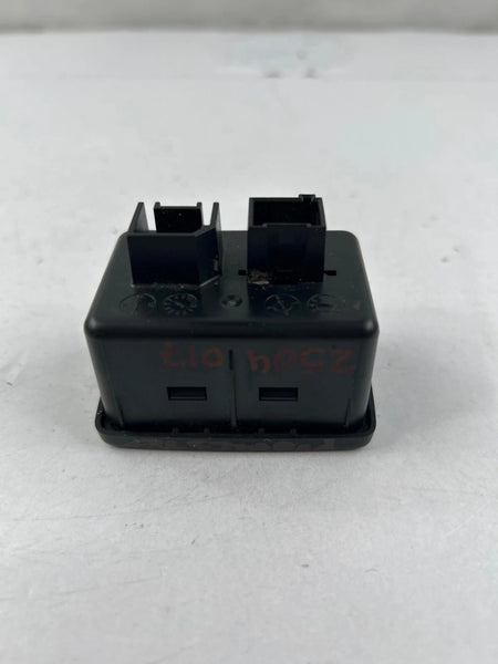 2016 DODGE RAM VAN PROMASTER CITY PORT CHARGER & AUXILIAR ASSY OEM 7200498829