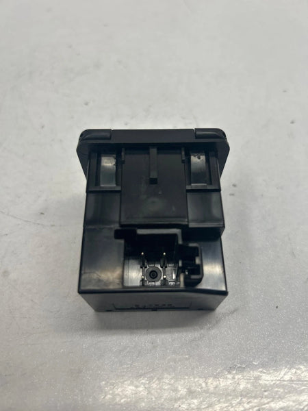 2020 JEEP CHEROKEE CENTER CONSOLE CHARGE VOLTAGE INPUT UNIT ASSY