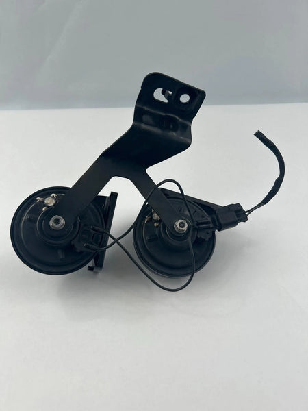 2019 2020 2021 2022 2023 2024 2025 CHEVROLET BLAZER DUAL HORN ASSY OEM 84782549