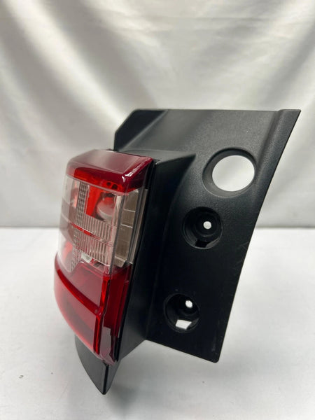 2018 TO 2021 CHEVY TRAVERSE TAIL LIGHT QUARTER PANEL LEFT SIDE ASSY OEM 84838457