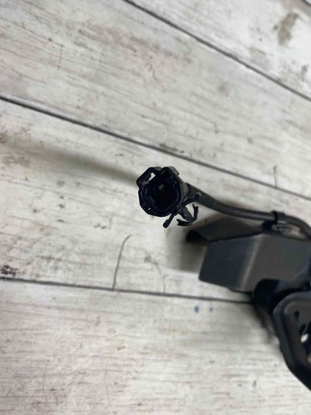 Conjunto de liberación del actuador de bloqueo del pestillo del capó de Toyota Tundra (2014 a 2021) OEM