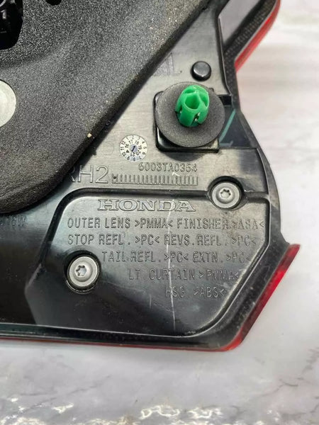 18 19 20 21 22 HONDA ACCORD LUZ TRASERA TURBO MONTADA EN EL LADO DERECHO OEM 34150TVAA01