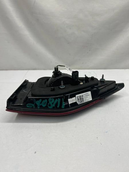 2018 2019 2020 2021 CHEVROLET TRAVERSE TAIL LIGHT LIDGATE MOUNTED RIGHT SIDE
