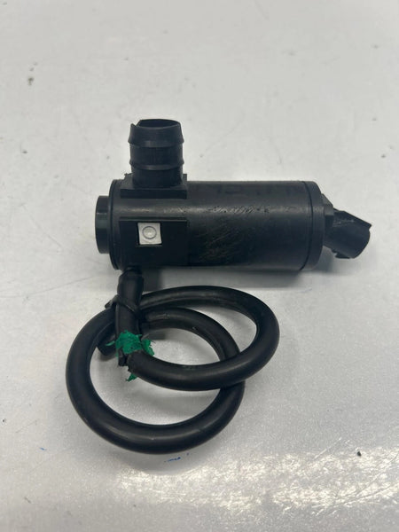 20 25 TOYOTA COROLLA WASHER BOTTLE PUMP ONLY SEDAN US MARKET ASSY OEM 8533033070