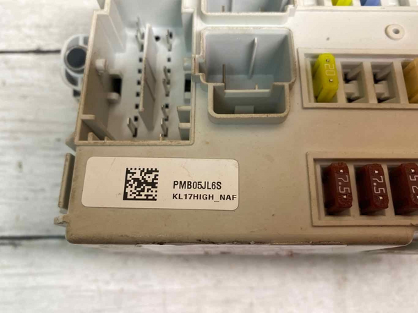 2017 2018 JEEP CHEROKEE BCM BODY CONTROL MODULE UNIT OEM ASSY 68303098AD