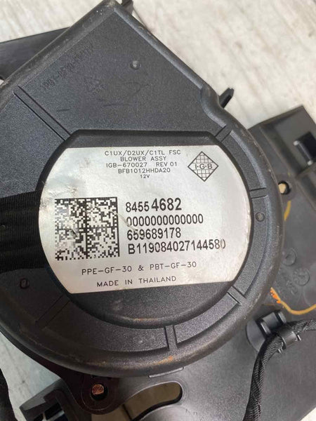 Soprador de almofada de assento Chevy Equinox 2018 2020 frente lado direito OEM 84554682