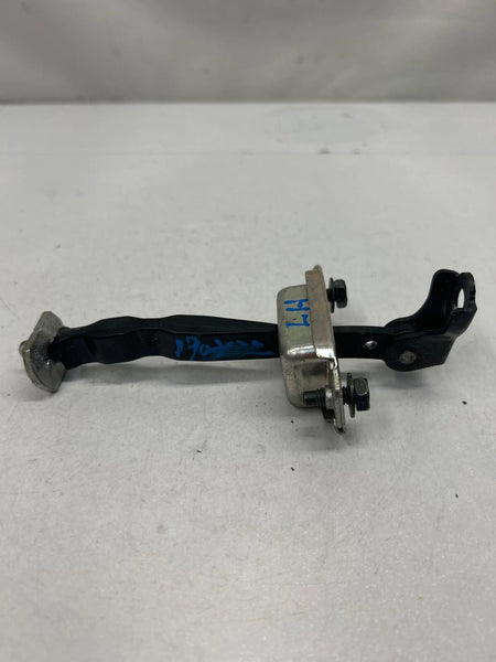 2019 NISSAN SENTRA DOOR HINGE FRONT LEFT SIDE DOOR HOLDER ASSY OEM