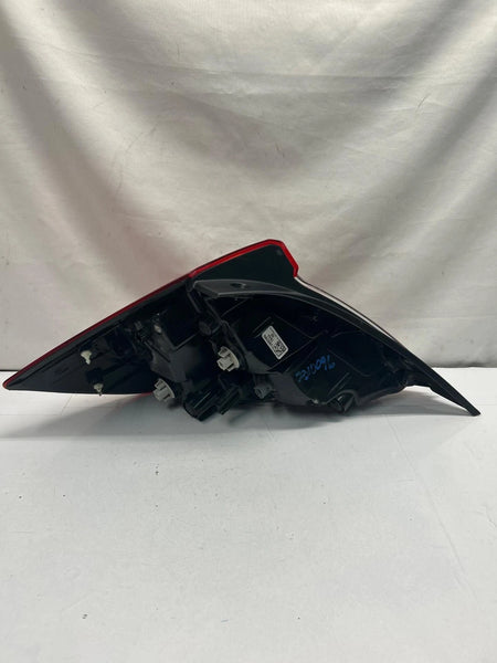 2016 2021 HONDA CIVIC TAIL LIGHT RIGHT QUARTER PANEL MOUNTED SEDAN ASSY