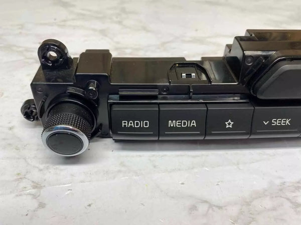 20 21 22 KIA SPORTAGE RADIO AM FM RADIO TABLERO CONJUNTO OEM 96540D9900WK