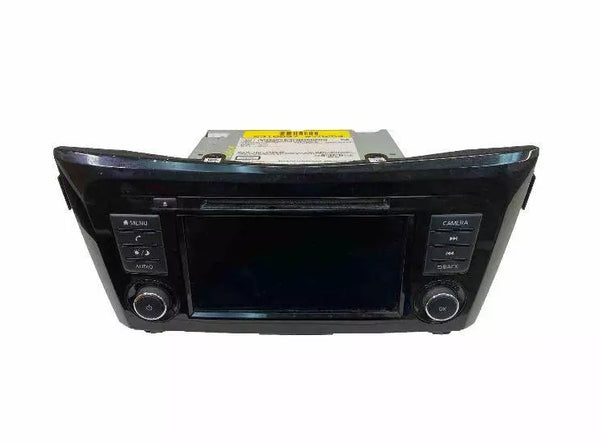 Nissan Rogue radio am fm 18 20 display & receiver am fm cd OEM assy 2591A7FH0B