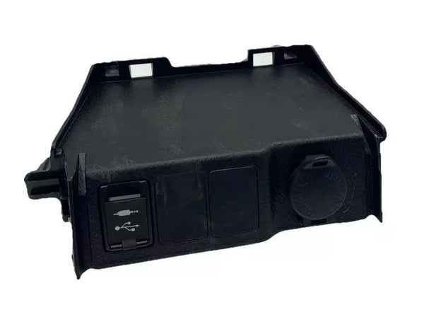 14 15 16 17 18 19 TOYOTA COROLLA CENTER CONSOLE USB PORT & JACK AUDIO ADAPTOR OEM 861900R010