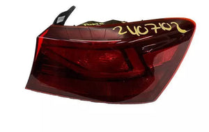 19 23 KIA FORTE LUZ TRASERA LATERAL DERECHA PANEL DEL CUARTO INCANDESCENTE OEM 92402M7000